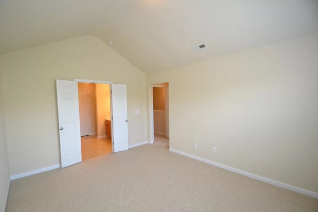 Building Photo - 919 Shining Wire Way