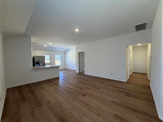 Building Photo - 10005 SW 38th St