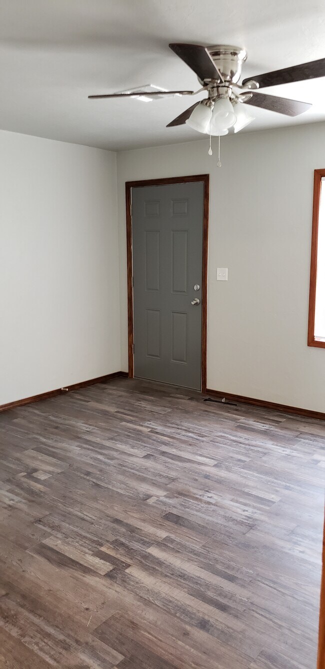 Building Photo - SE 44