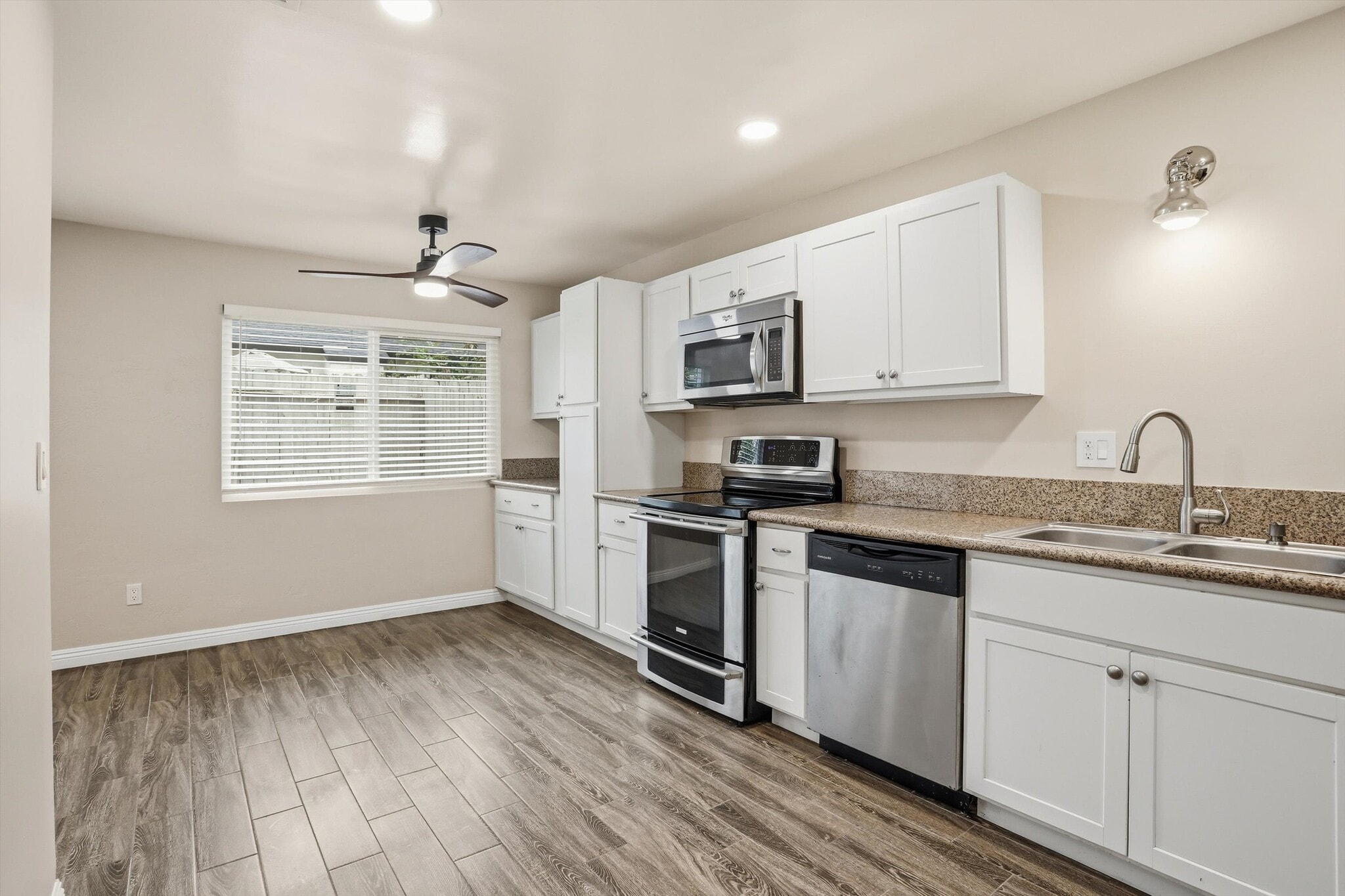 Building Photo - 840 Bonita Ave