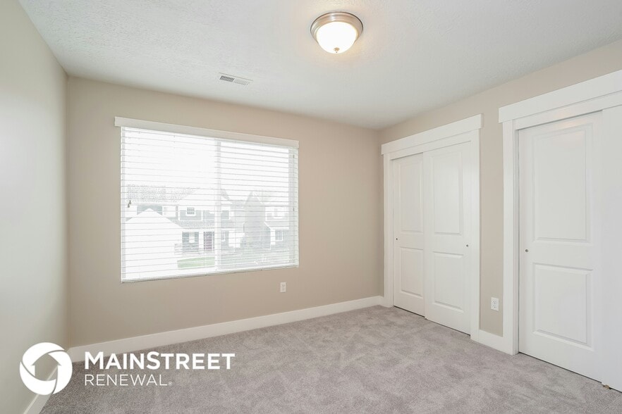 Building Photo - 3562 Bridgeview Ln