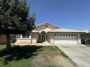 Building Photo - 612 Calle Orlando