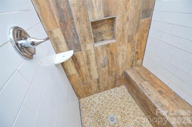 Building Photo - 5821 Hornet Dr