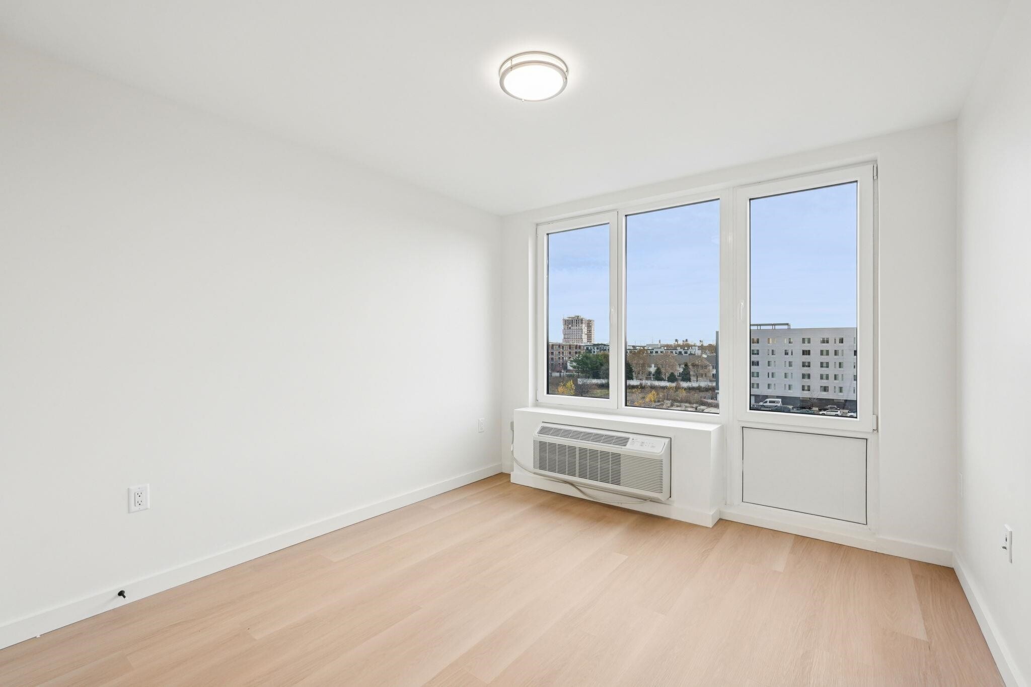 Building Photo - 1 Mallory Ave