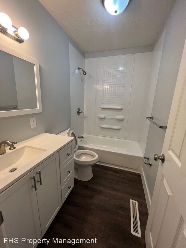 Building Photo - 3 br, 1 bath House - 621 S Golden