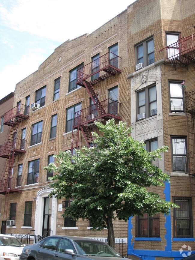 Primary Photo - 20 Maujer St