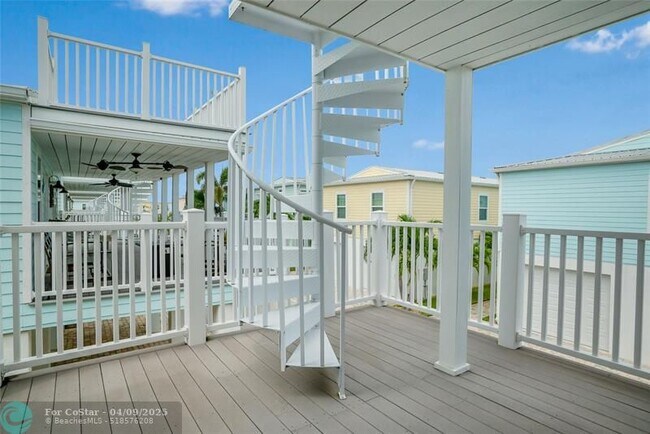 Building Photo - 423 E Intercoastal Dr