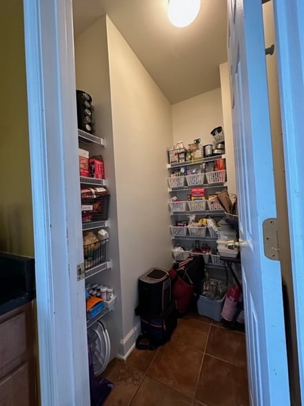 Building Photo - 9517 Mountwood Dr