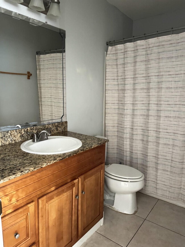 Building Photo - 2866 S University Dr