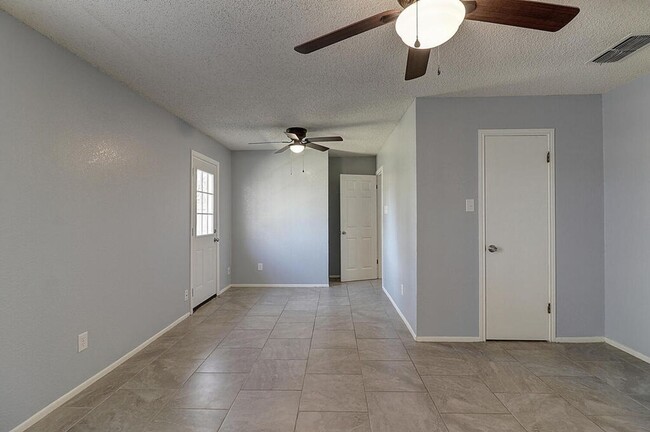 Building Photo - 5310 Gateridge Dr