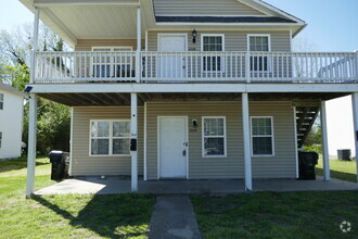 Building Photo - 305 Speed St
