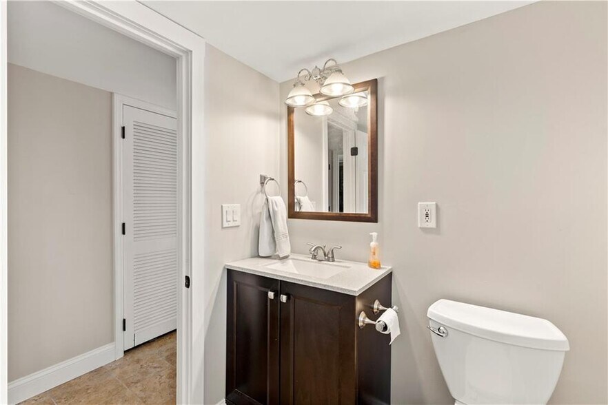 Building Photo - 4336 Fox Creek Dr