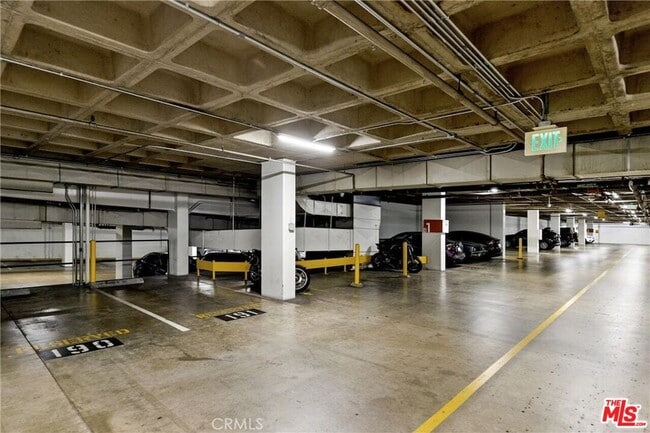 Building Photo - 3810 Wilshire Blvd