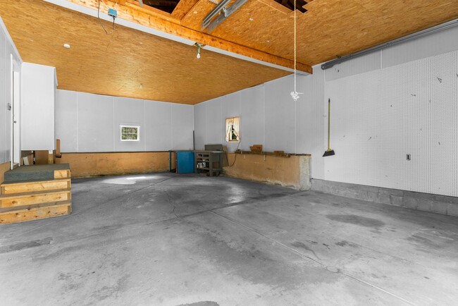 Building Photo - 3961 New Rd