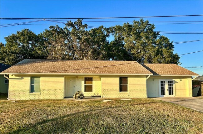 Building Photo - 8515 Plumeria Ave