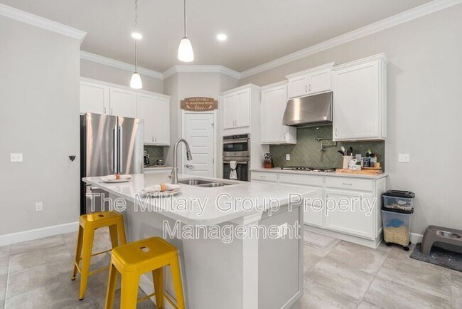 Building Photo - 6901 SW Lugano Ct