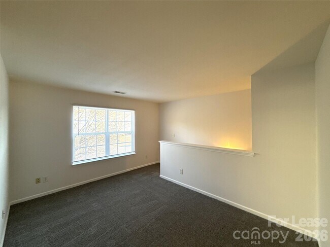 Building Photo - 2807 Forest Grove Ct