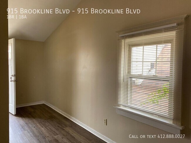 Building Photo - 915 Brookline Blvd