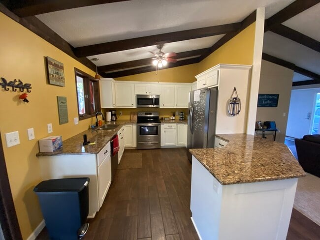 Building Photo - 4 Safe Haven Ct