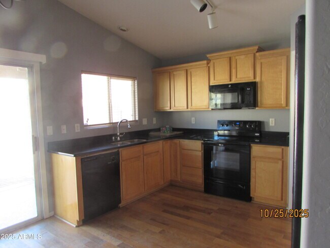 Building Photo - 22212 W Tonto St