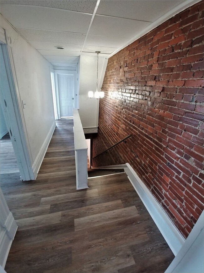 Building Photo - 79 Beltzhoover Ave