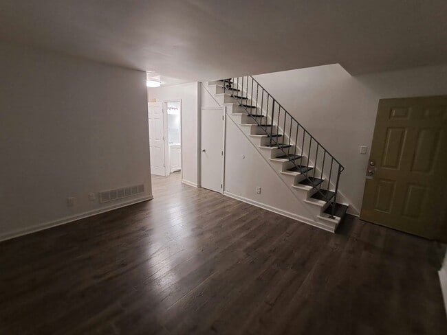 Building Photo - 3532 Dorham Pl
