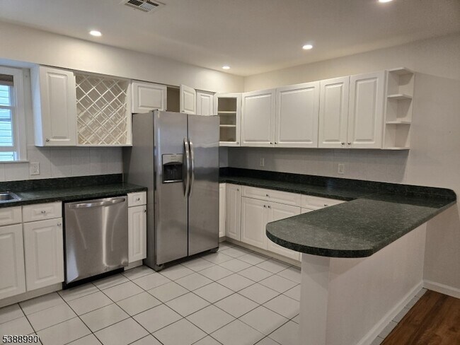 Building Photo - 89 Sumo Village Ct
