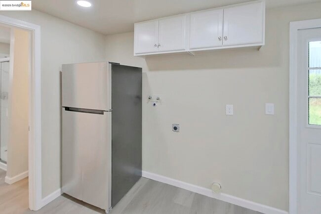 Building Photo - 1618 Viera Ave