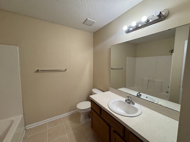 Building Photo - 5051 Playpen Dr