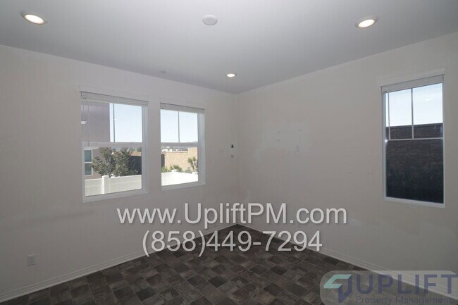 Building Photo - 36351 Elizabeth Ln