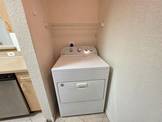 Building Photo - 2109 Belmont Ln