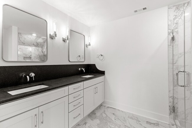Building Photo - 508 Hobson Chapel Pl