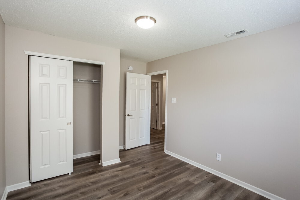 Building Photo - 600 Streamside Dr