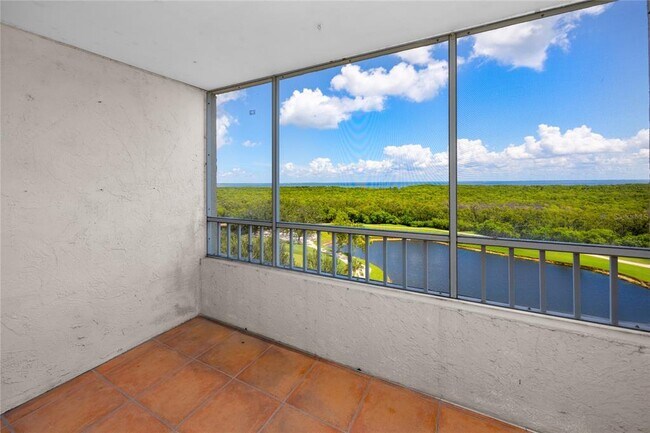 Building Photo - 2333 Feather Sound Dr