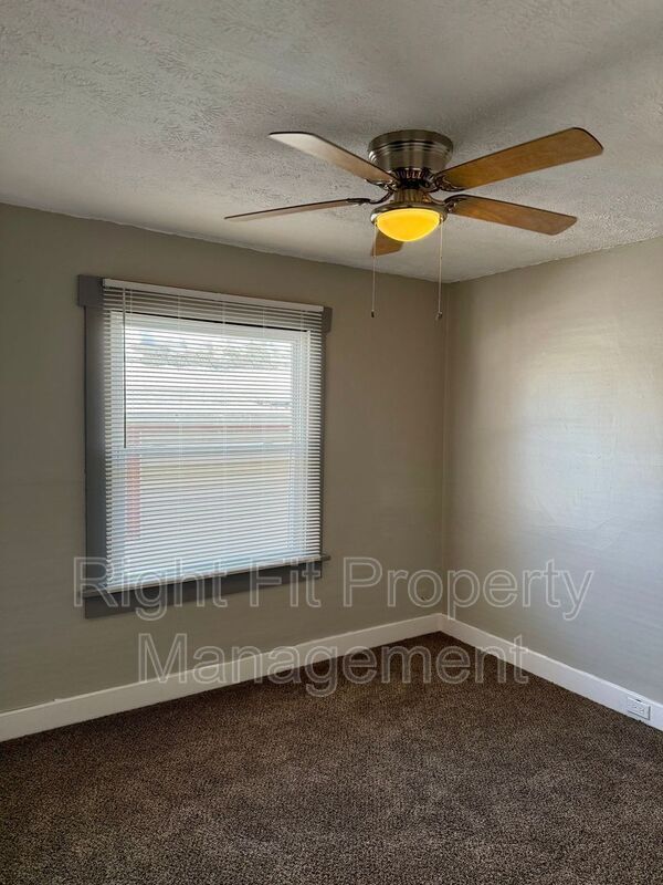 Building Photo - 255-257 Fountain Avenue