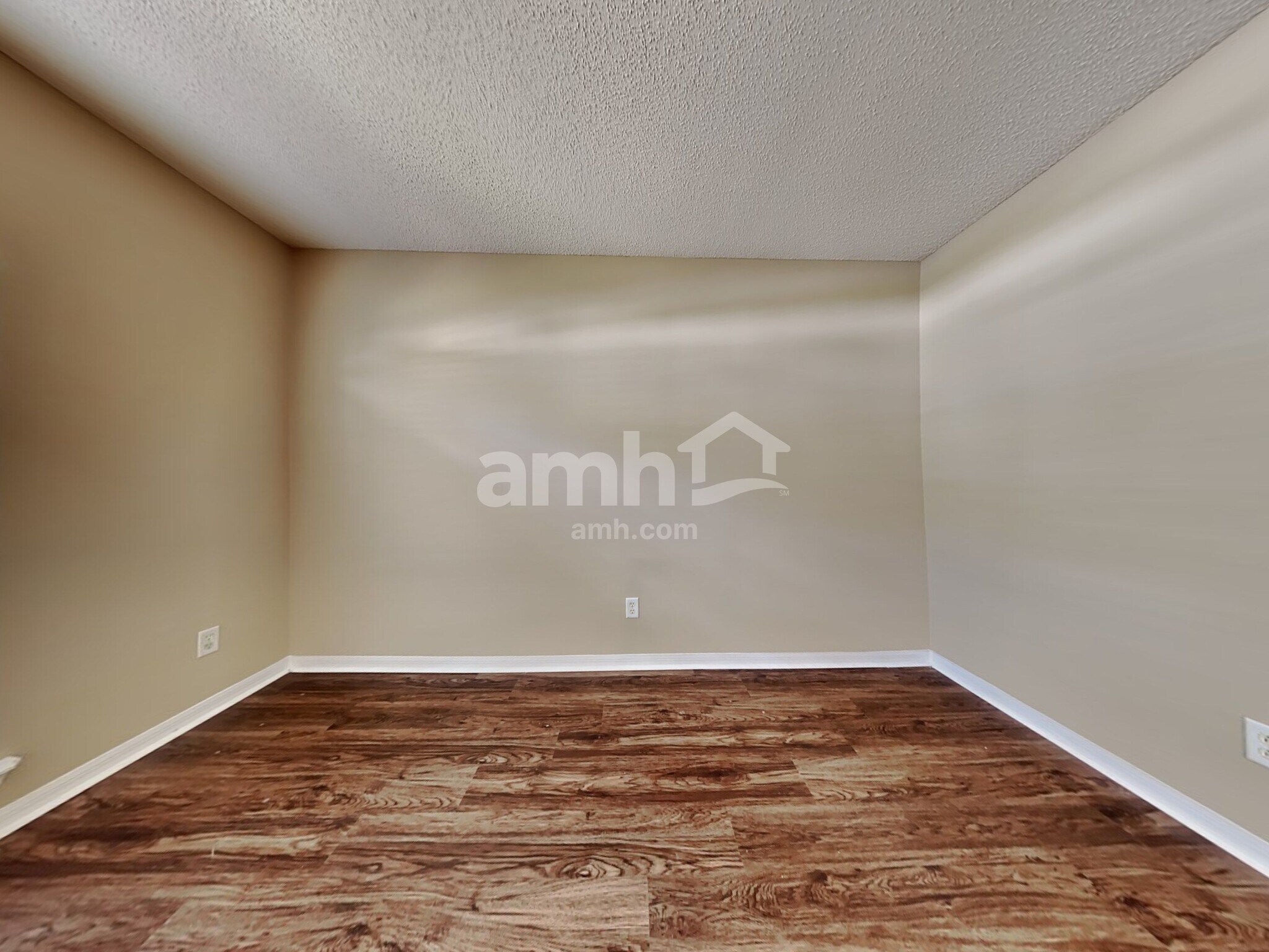 Building Photo - 2603 Waterstone Dr