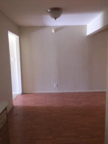 Building Photo - 950 W 31st St