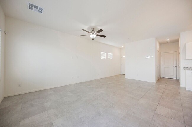 Building Photo - 402 Larksong Ave