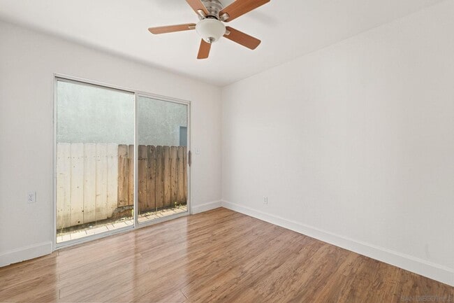 Building Photo - Beautiful 4 bedroom 2 bath home available ...
