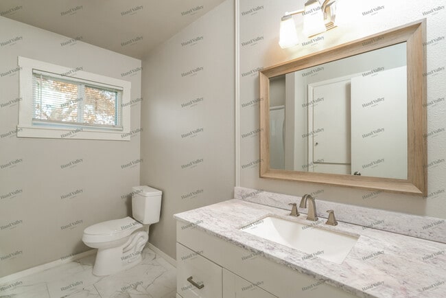 Building Photo - 7926 E 27th Ct