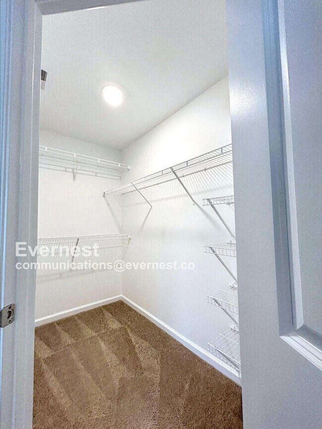 Building Photo - 2547 Norman Isle Dr
