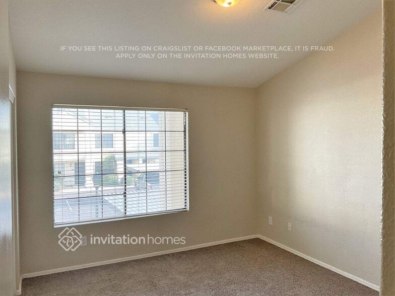 Building Photo - 7801 N 44th Dr