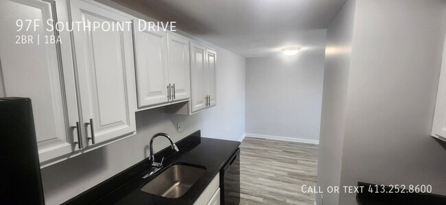 Building Photo - 97 Southpoint Dr