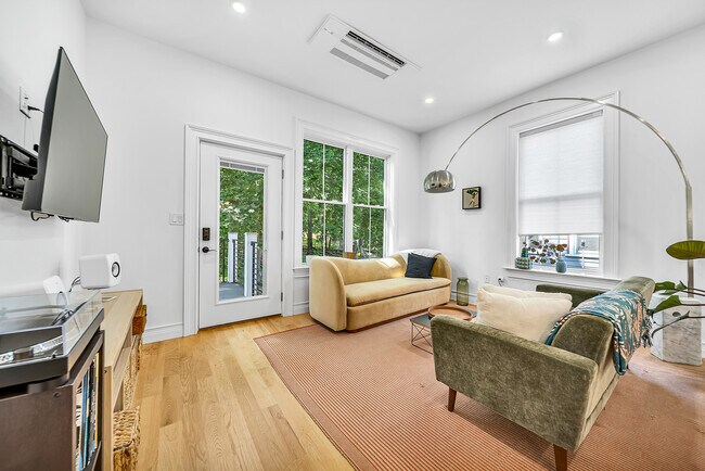 Building Photo - 57 Grampian Way