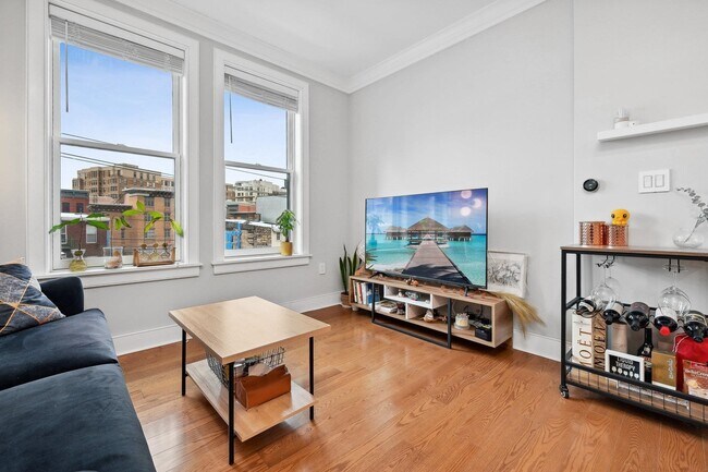 Primary Photo - 28 Bright St