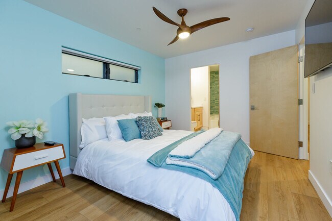 Building Photo - 3920 O-Fully Furnished | Hollywood Beach |...