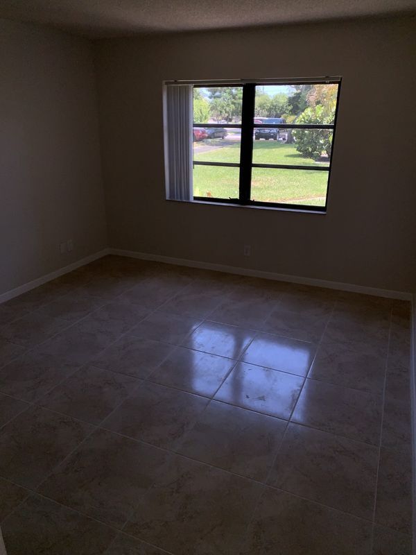 Building Photo - 3129 Oakland Shores Dr