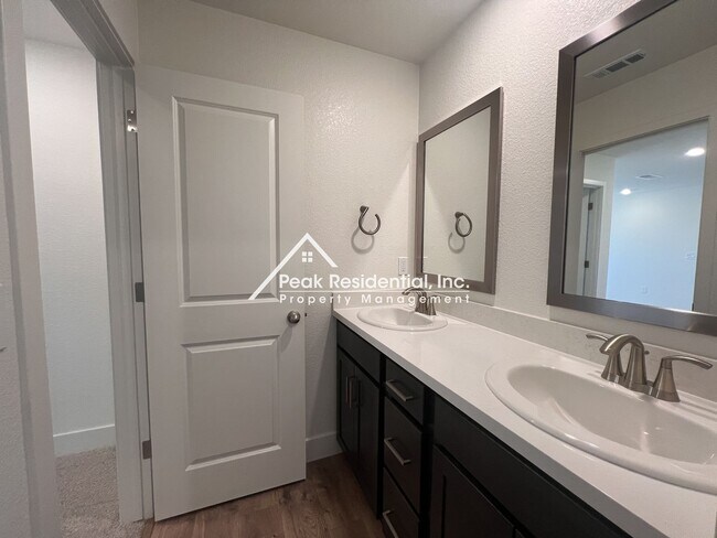 Building Photo - Brand New Sacramento 3bd/2.5ba Home With Large Loft!