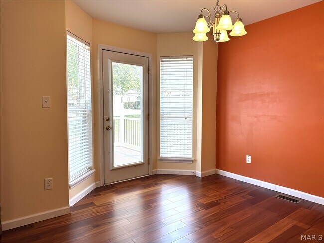 Building Photo - 207 Shady Rock Ln