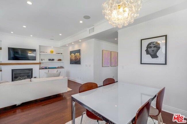 Building Photo - 1316 Amherst Ave